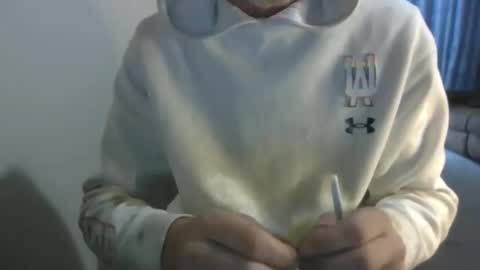 jonlow1 online show from November 28, 11:35 am