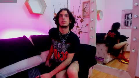 Snapshot of jonny_gilbert chatting on April 1, 3:09 pm jonny_gilbert online show from April 1, 3:09 pm