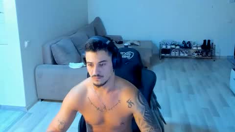 Snapshot of jonnyporn1 chatting on October 9, 12:30 am jonnyporn1 online show from October 9, 12:30 am