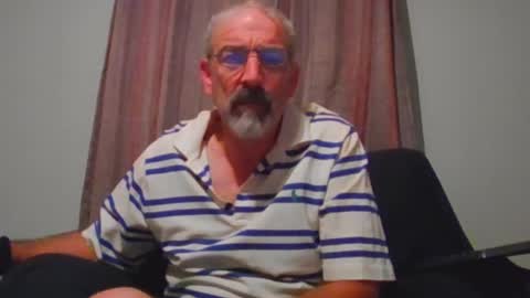 Snapshot of jony_five chatting on September 23, 12:02 am Jon online show from September 23, 12:02 am