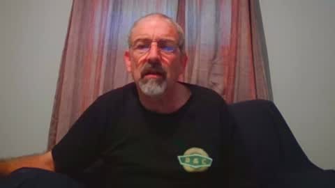 Snapshot of jony_five chatting on September 28, 2:11 pm Jon online show from September 28, 2:11 pm