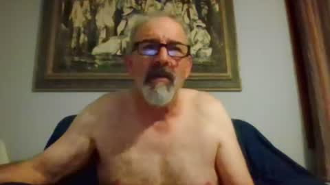 Snapshot of jony_five chatting on July 13, 3:31 am Jon online show from July 13, 3:31 am