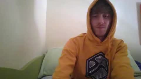 Snapshot of jordan23154611 chatting on December 28, 1:49 pm jordan23154611 online show from December 28, 1:49 pm