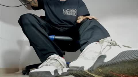 Snapshot of jordan33blake chatting on March 8, 2:15 am jordan33blake online show from March 8, 2:15 am