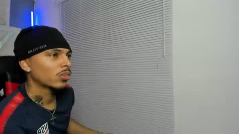 Snapshot of jordan_love77 chatting on June 30, 5:14 pm Imjordan love online show from June 30, 5:14 pm