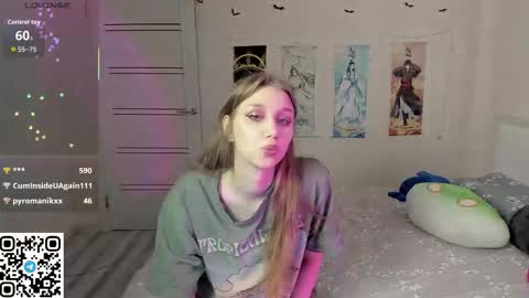 Mila online show from November 9, 8:07 pm