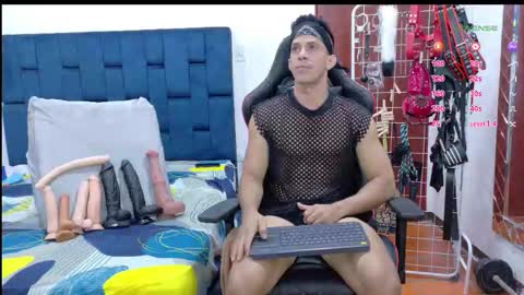 jose_rumbero91 online show from February 10, 2:59 am