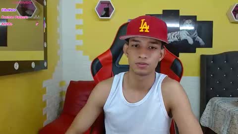 jose_sexycumm online show from December 4, 8:06 pm