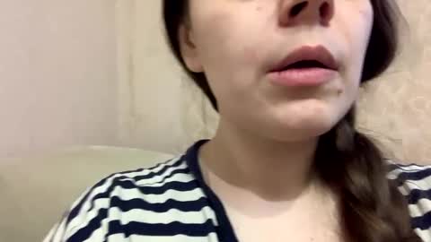 Snapshot of josefine_darkfeel chatting on December 17, 12:11 pm Josefine darkfeel online show from December 17, 12:11 pm