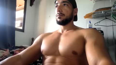 Snapshot of josefit06 chatting on February 17, 7:42 pm josefit06 online show from February 17, 7:42 pm
