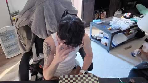 Josef online show from March 6, 9:55 pm