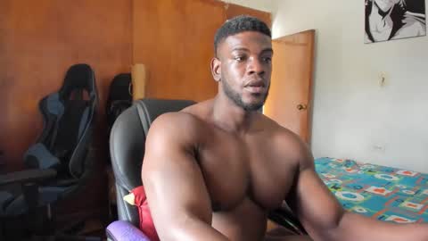 MR OAK online show from April 3, 5:22 pm