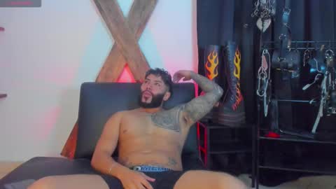 Snapshot of joseph_mcclain chatting on January 13, 3:56 am Josephh online show from January 13, 3:56 am