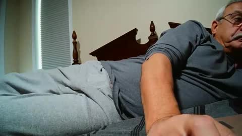 josephgr2021 online show from November 4, 10:42 pm