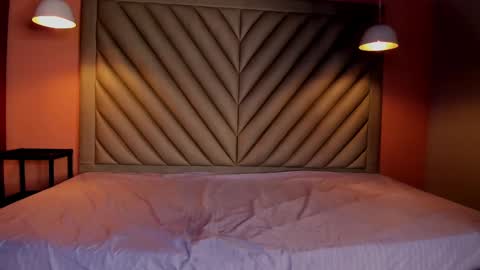 Snapshot of josephinelancaster chatting on February 20, 1:46 am josephinelancaster online show from February 20, 1:46 am