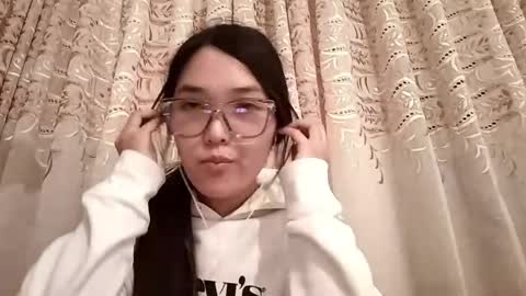 Snapshot of josephinepantle chatting on April 13, 3:50 pm Kama online show from April 13, 3:50 pm