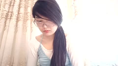 Snapshot of josephinepantle chatting on April 24, 10:18 am Kama online show from April 24, 10:18 am