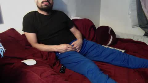 Snapshot of josephs1990 chatting on January 13, 5:33 am josephs1990 online show from January 13, 5:33 am