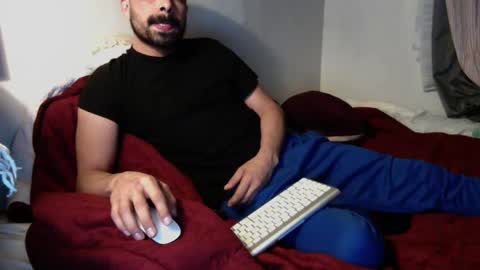 Snapshot of josephs1990 chatting on January 14, 2:08 am josephs1990 online show from January 14, 2:08 am