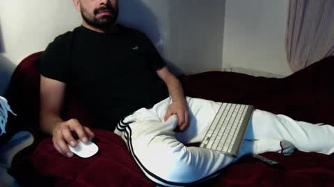 Snapshot of josephs1990 chatting on January 15, 5:08 am josephs1990 online show from January 15, 5:08 am