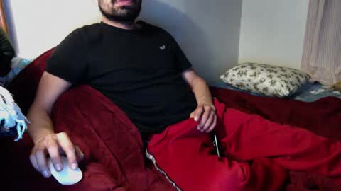 Snapshot of josephs1990 chatting on January 16, 7:38 am josephs1990 online show from January 16, 7:38 am