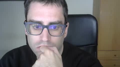 Jose online show from March 31, 10:59 am