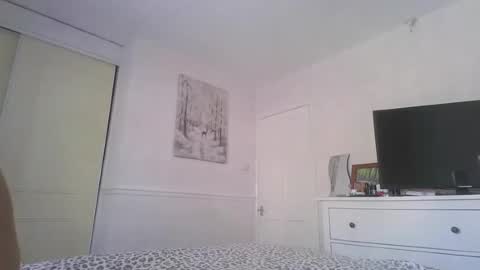 Snapshot of josh_xo chatting on July 3, 12:44 pm josh_xo online show from July 3, 12:44 pm