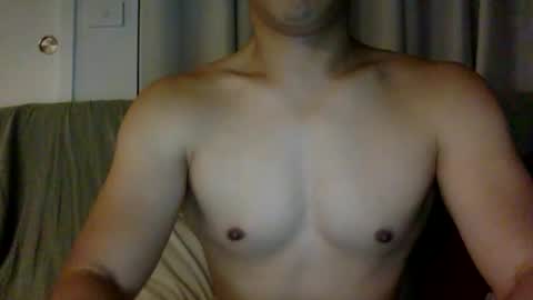 Snapshot of joshasian0713 chatting on May 25, 11:16 am joshasian0713 online show from May 25, 11:16 am
