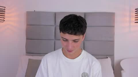 Snapshot of joshclaarktt chatting on April 26, 4:10 am Josh online show from April 26, 4:10 am
