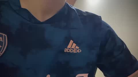 Nicolas online show from November 16, 11:10 pm