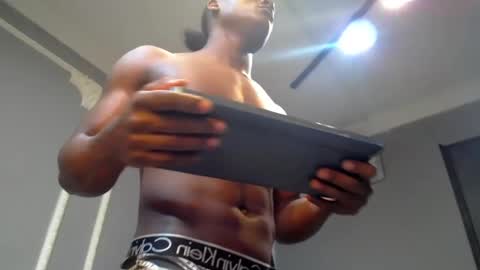 Snapshot of joshloganx chatting on December 16, 4:05 pm joshloganx online show from December 16, 4:05 pm