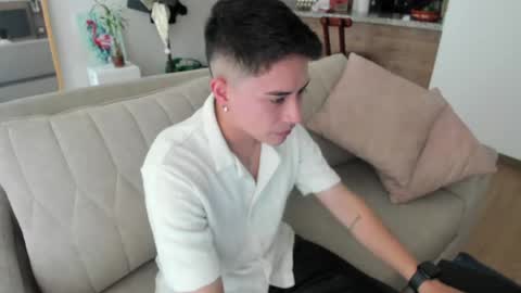 Snapshot of joshonair chatting on May 20, 4:46 pm Josh online show from May 20, 4:46 pm