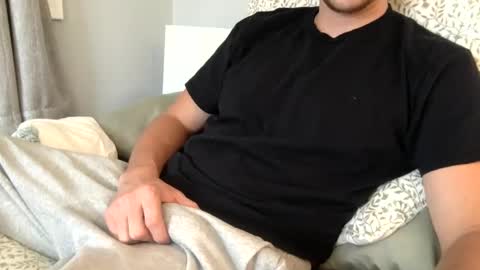 Snapshot of joshsharp1111 chatting on January 29, 8:35 pm joshsharp1111 online show from January 29, 8:35 pm