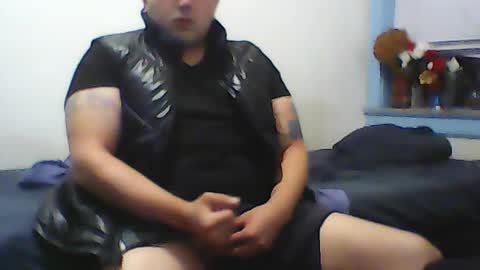 Snapshot of joshualorenzo chatting on July 18, 9:57 am joshualorenzo online show from July 18, 9:57 am