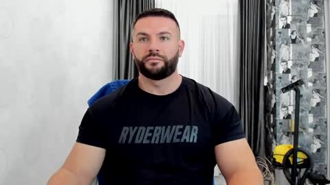 joshuamuscle69 online show from April 12, 6:40 am