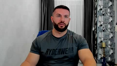 joshuamuscle69 online show from April 14, 9:26 am