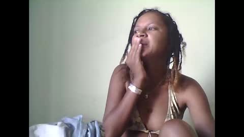 josiane online show from November 10, 4:33 am