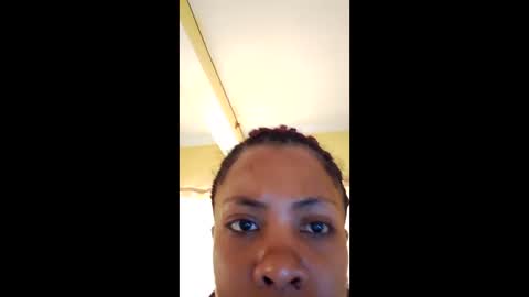 Snapshot of josie287096 chatting on March 1, 9:22 am josie287096 online show from March 1, 9:22 am