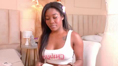 Snapshot of josselynbrown chatting on June 2, 11:12 am Joss online show from June 2, 11:12 am
