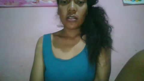 Snapshot of josy918592 chatting on May 4, 3:35 am josy918592 online show from May 4, 3:35 am