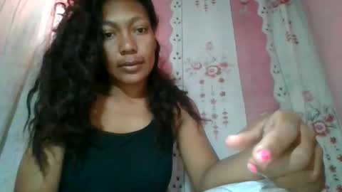 Snapshot of josy918592 chatting on May 30, 6:21 am josy918592 online show from May 30, 6:21 am