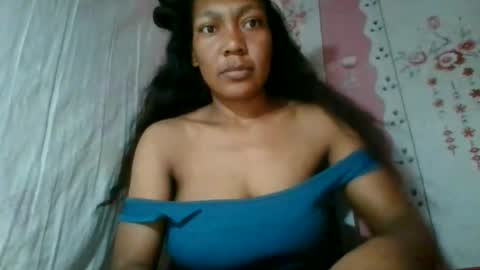 Snapshot of josy918592 chatting on June 1, 4:25 am josy918592 online show from June 1, 4:25 am