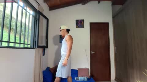 Im Jouliano online show from March 1, 10:34 pm