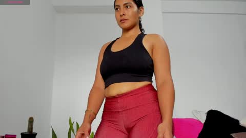 Snapshot of joyaoscura55 chatting on May 8, 6:57 pm sofiaparker8 online show from May 8, 6:57 pm