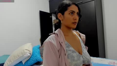 Snapshot of joyaoscura55 chatting on June 7, 9:51 pm sofiaparker8 online show from June 7, 9:51 pm