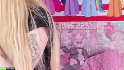 Joy Barker online show from April 14, 3:23 am