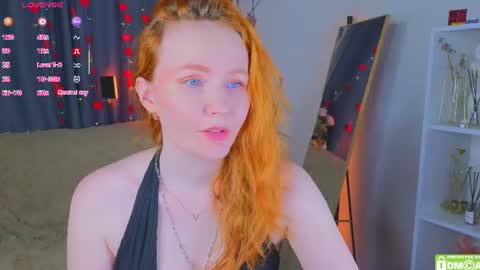 Snapshot of joyce_jones chatting on June 21, 8:33 pm joyce_jones online show from June 21, 8:33 pm