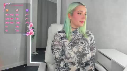 Vickie online show from September 25, 8:40 am