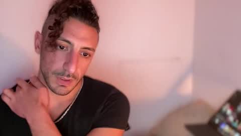 joyfulleyes online show from November 18, 4:33 pm