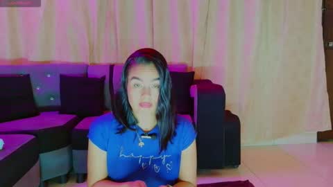 Snapshot of joyshe__vergara chatting on February 2, 5:28 am online show from February 2, 5:28 am